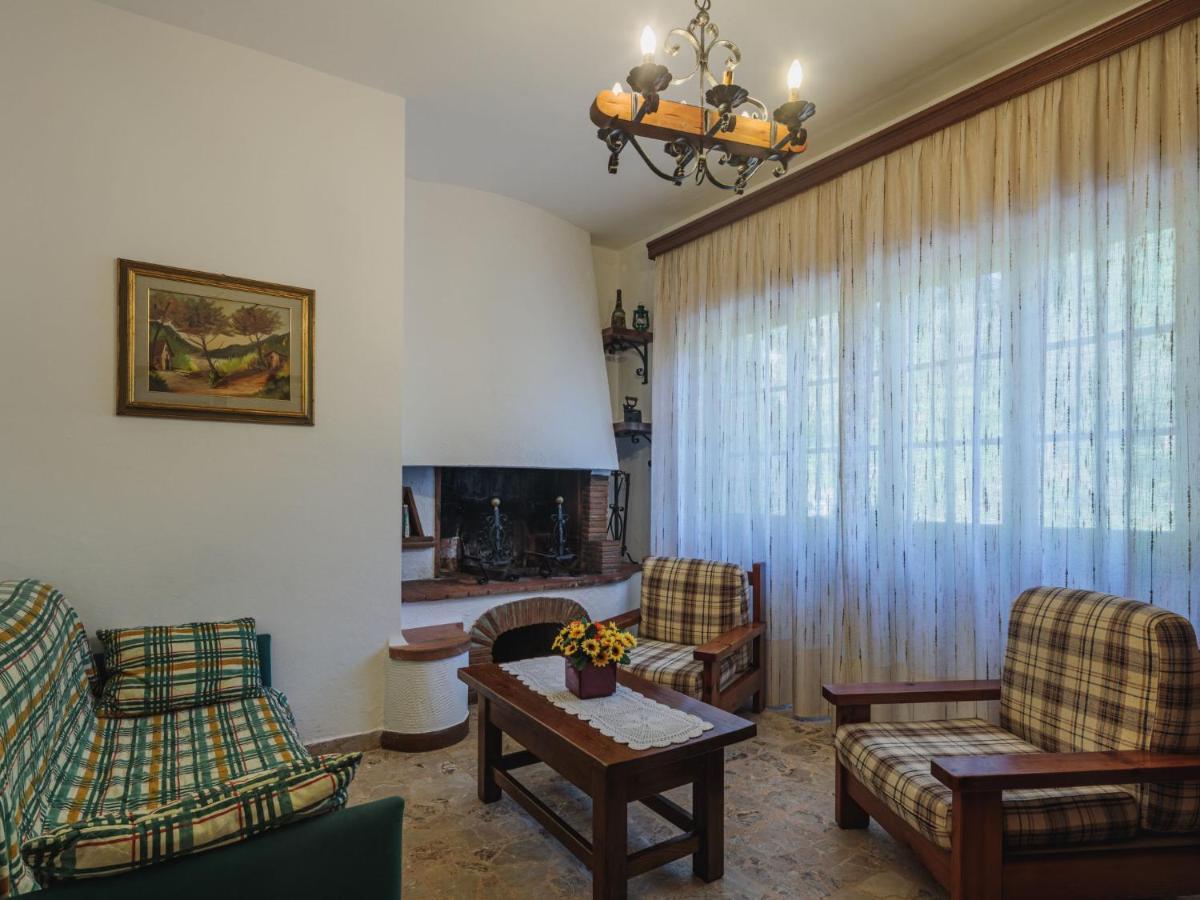 Apartment Barbara By Interhome Corsanico-Bargecchia Ngoại thất bức ảnh